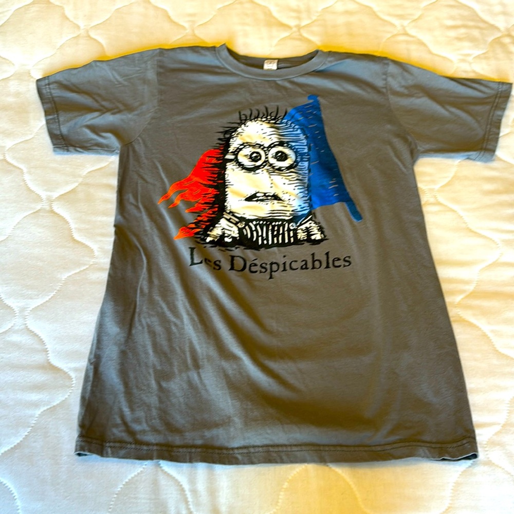 Men’s Woot Minions t-shirt, size small